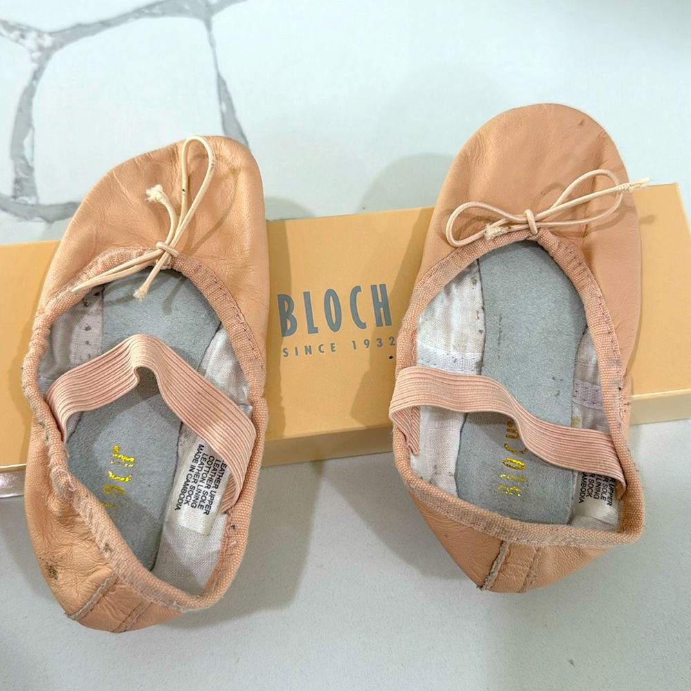 BLOCH—Childrens Dansoft Leather Ballet Shoes